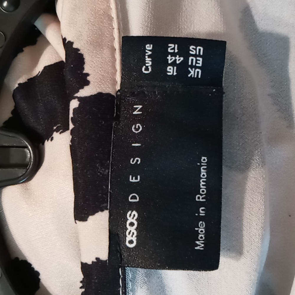 Asos Design Curve Brand Maxi Dress - Picture 9 of 13